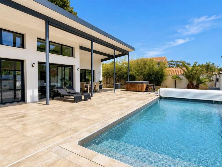 Maison Capbreton - 3 chambres - 233m²