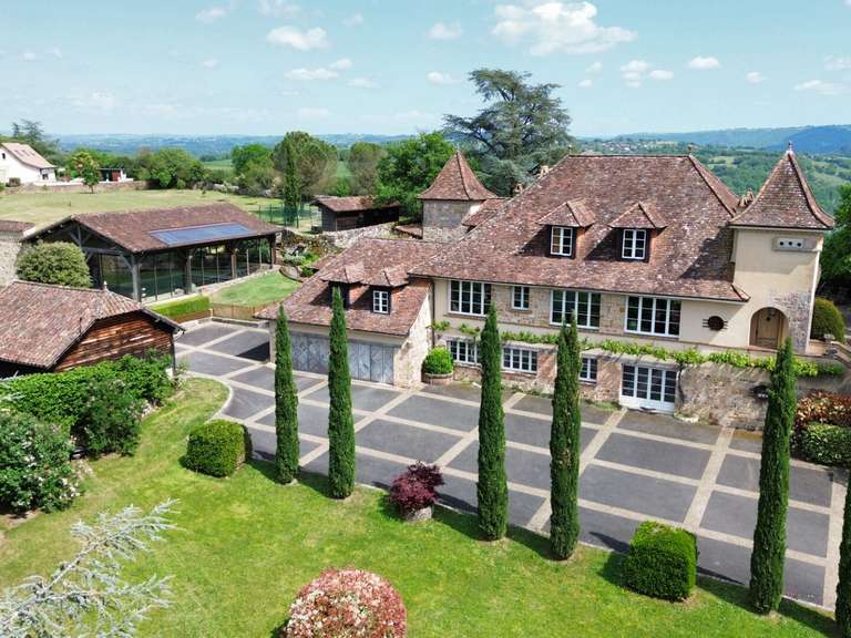 Maison Capdenac - 7 chambres - 520m²