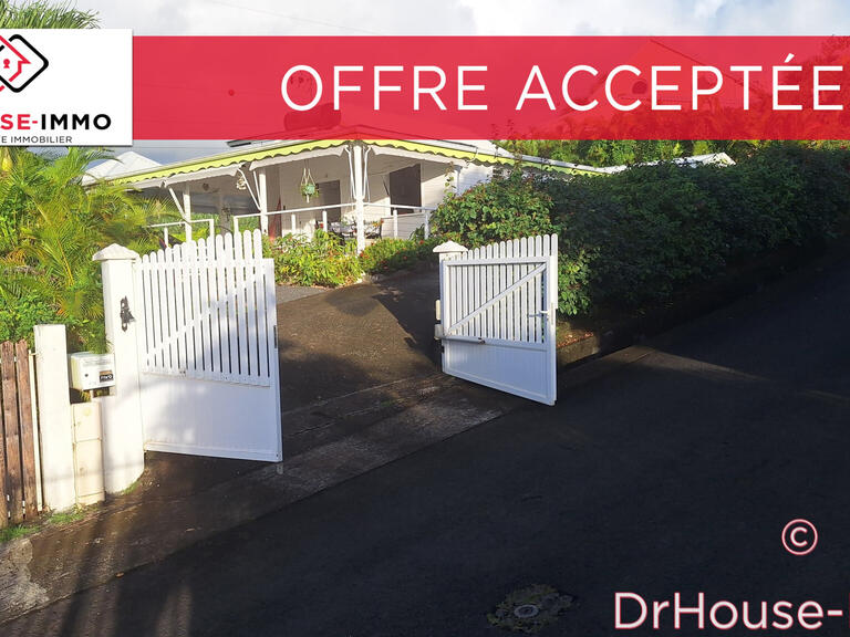 Villa Capesterre-Belle-Eau - 2 bedrooms - 86m²