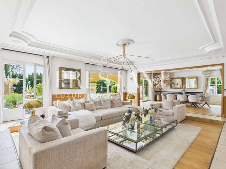 Maison Carbon-Blanc - 5 chambres - 306m²