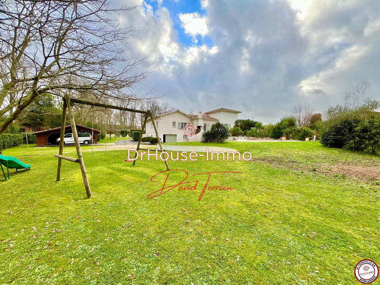 Villa Carbon-Blanc - 4 chambres - 156m²