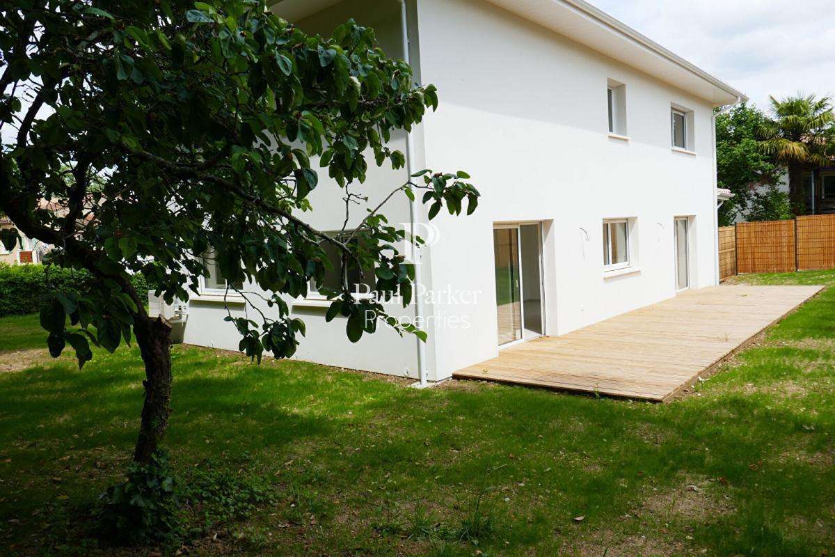 Villa Carbon-Blanc