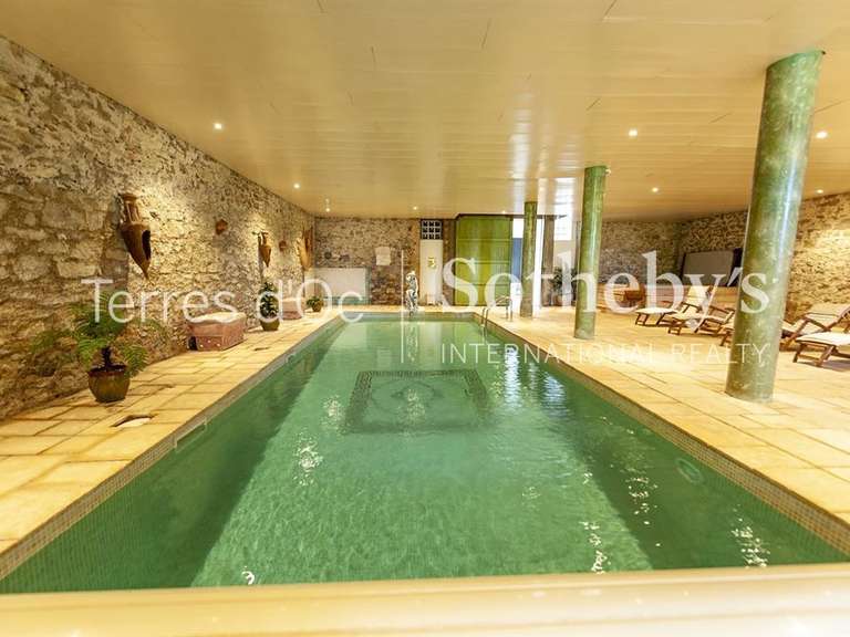 Château Carcassonne - 27 chambres - 3000m²