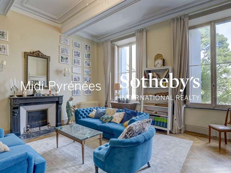 Château Carcassonne - 33 chambres - 1700m²