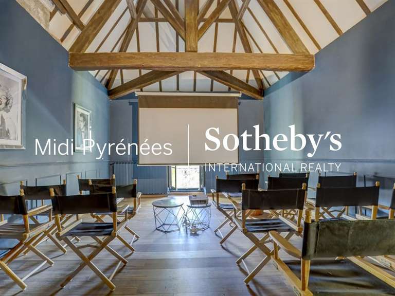 Château Carcassonne - 33 chambres - 1700m²