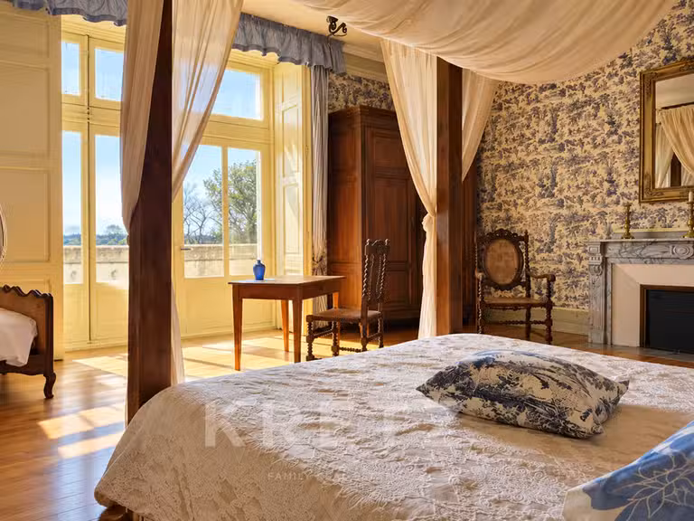 Château Carcassonne - 10 chambres - 600m²