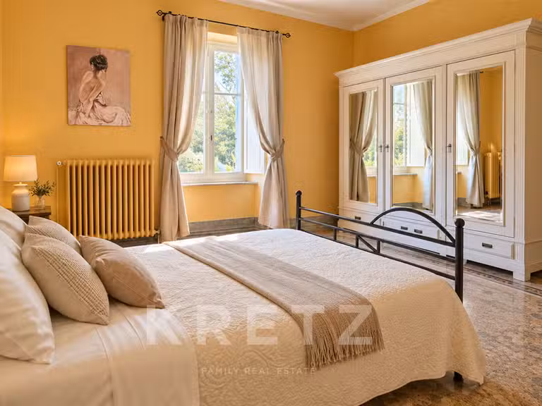 Château Carcassonne - 10 chambres - 600m²