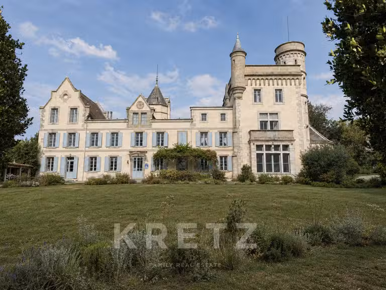 Château Carcassonne - 10 chambres - 600m²