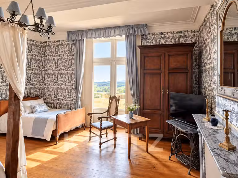 Château Carcassonne - 10 chambres - 600m²