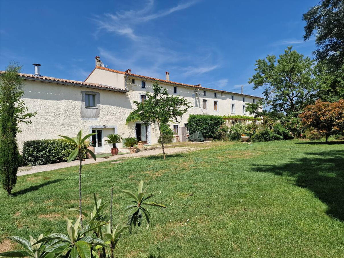 House Carcassonne