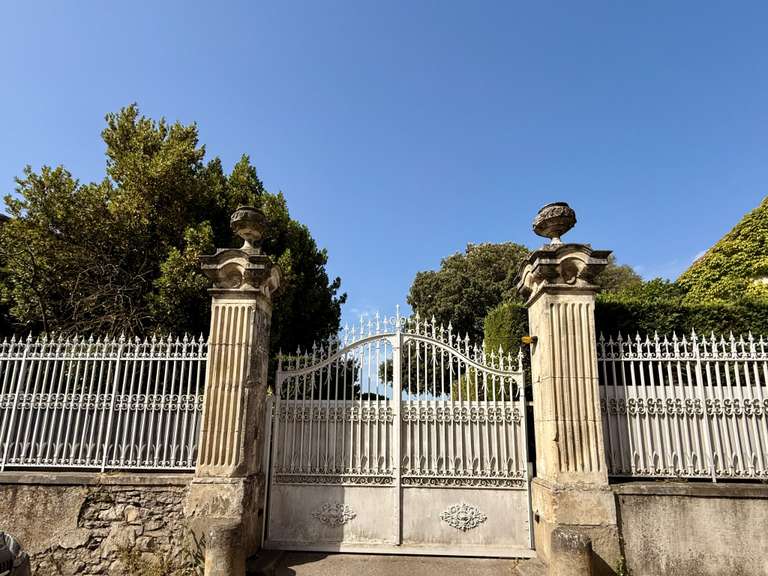 House Carcassonne - 4 bedrooms - 286m²