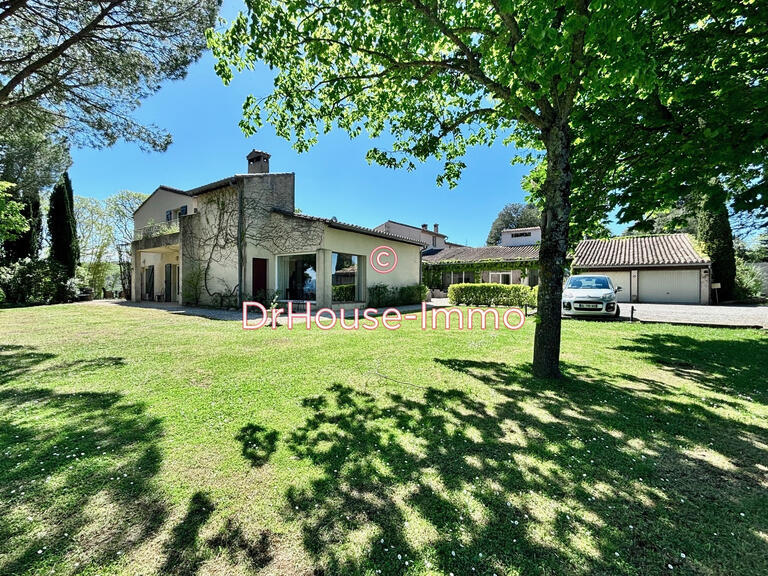 Villa Carcassonne - 9 bedrooms - 809m²