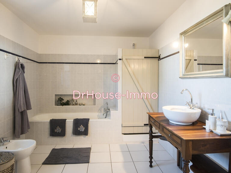 Villa Carcassonne - 9 bedrooms - 809m²