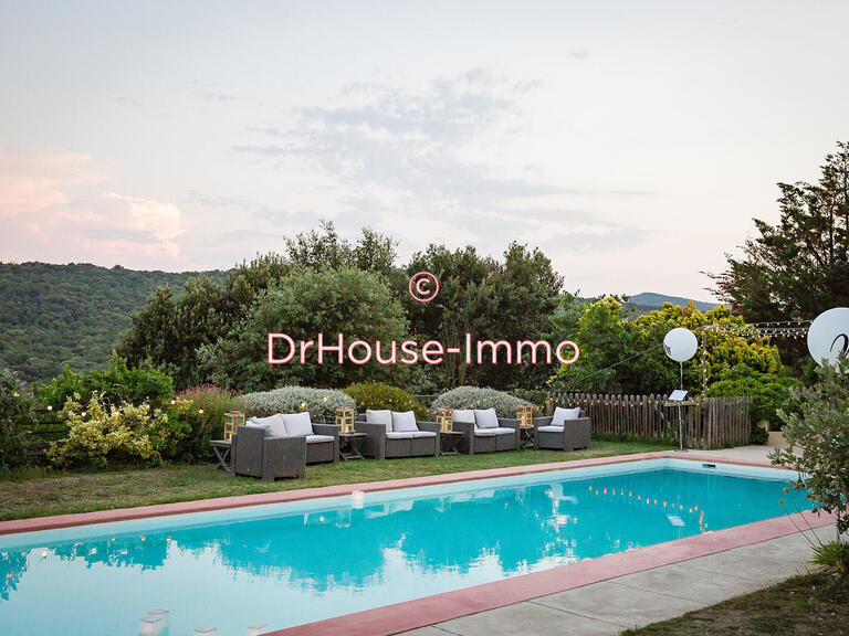 Villa Carcassonne - 9 bedrooms - 809m²