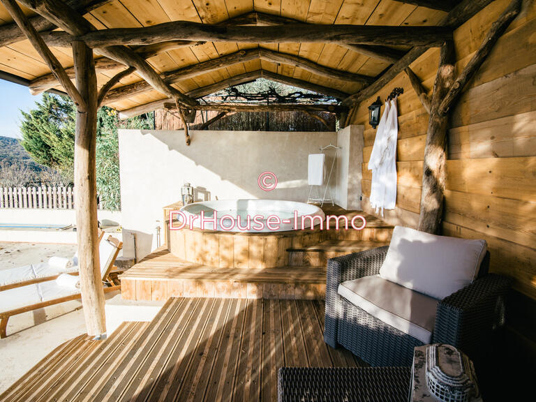 Villa Carcassonne - 9 bedrooms - 809m²