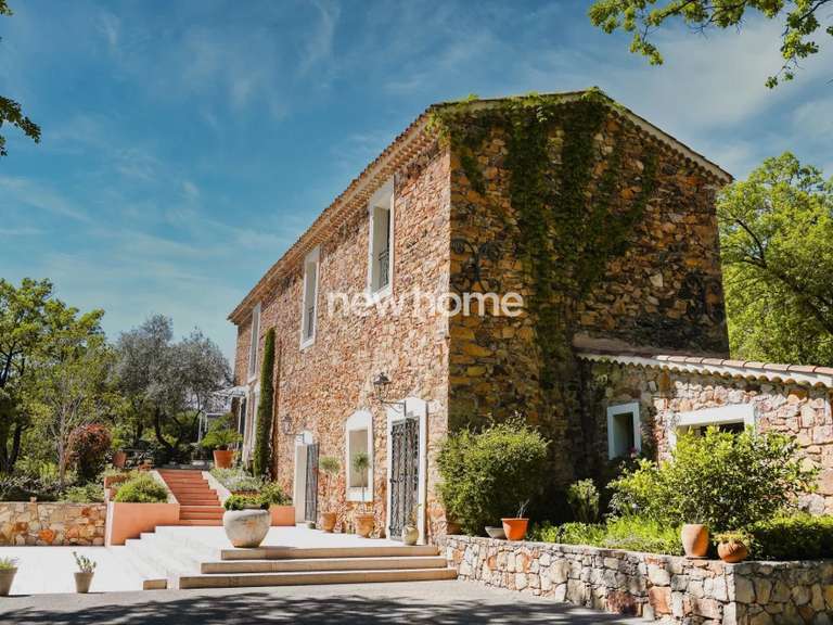 Maison Carcès - 6 chambres - 300m²