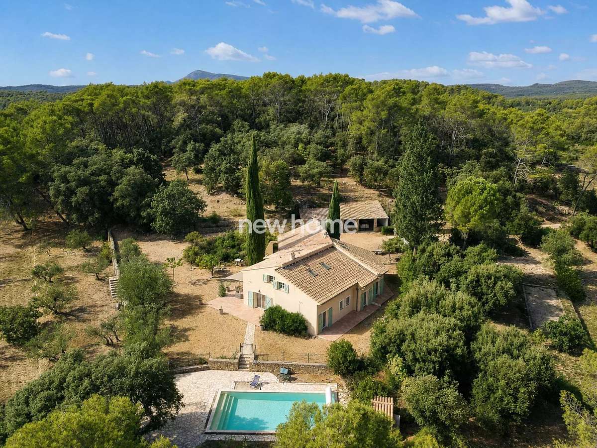 Maison Carcès