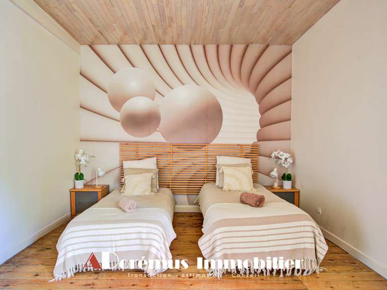 Maison Carignan-de-Bordeaux - 7 chambres - 401m²