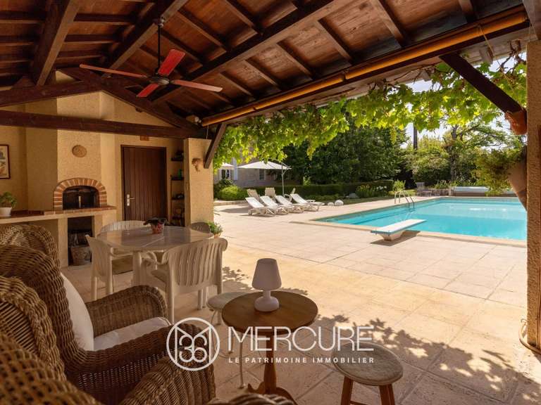 Propriété Carlus - 6 chambres - 380m²