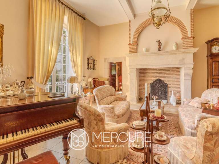 Propriété Carlus - 6 chambres - 380m²