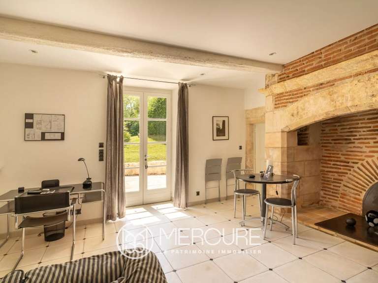 Propriété Carlus - 6 chambres - 380m²