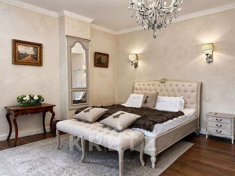 House Carlux - 17 bedrooms - 1150m²