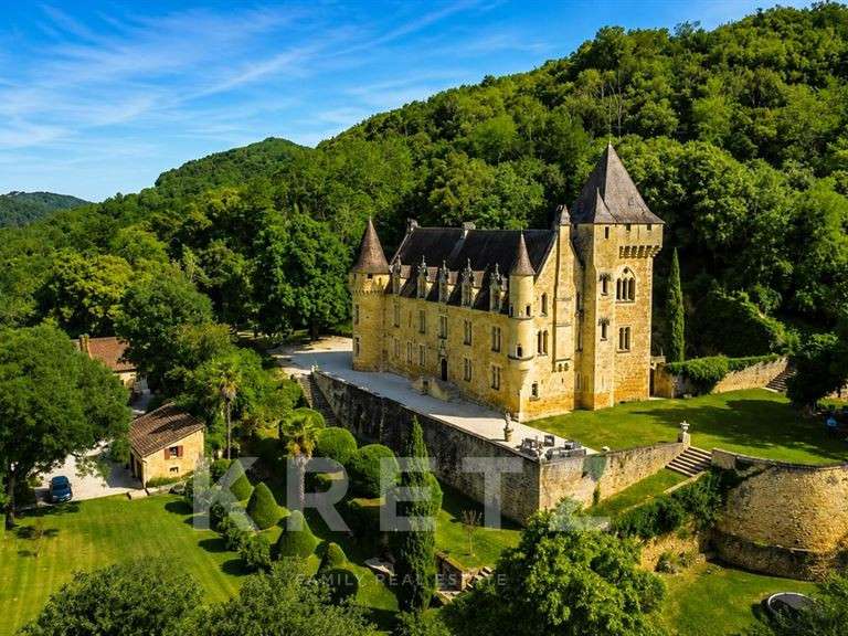 House Carlux - 17 bedrooms - 1150m²