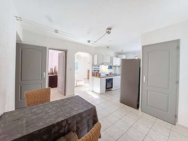 Villa Carnoules - 5 chambres - 231m²