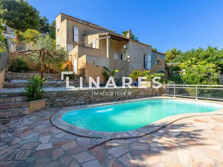Maison Carnoux-en-Provence - 5 chambres - 287m²