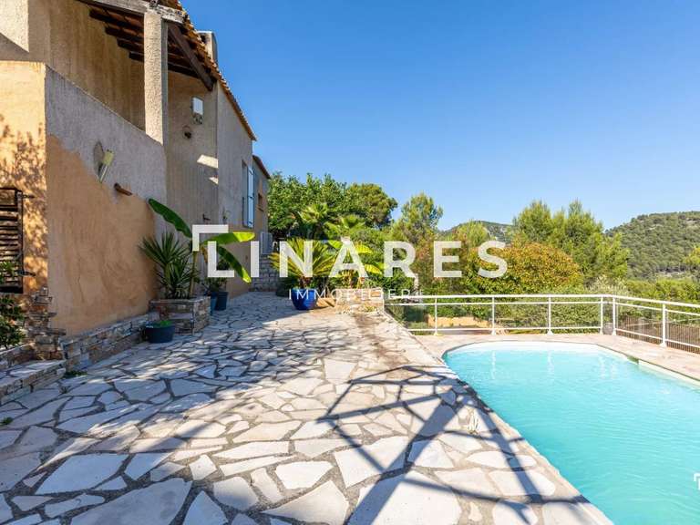 Maison Carnoux-en-Provence - 5 chambres - 287m²