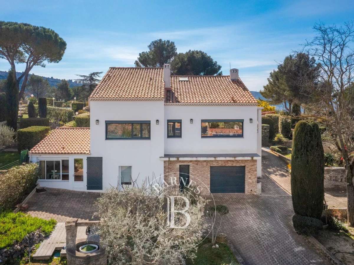 Villa Carnoux-en-Provence