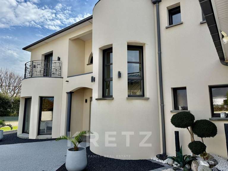 Maison Carolles - 4 chambres - 241m²