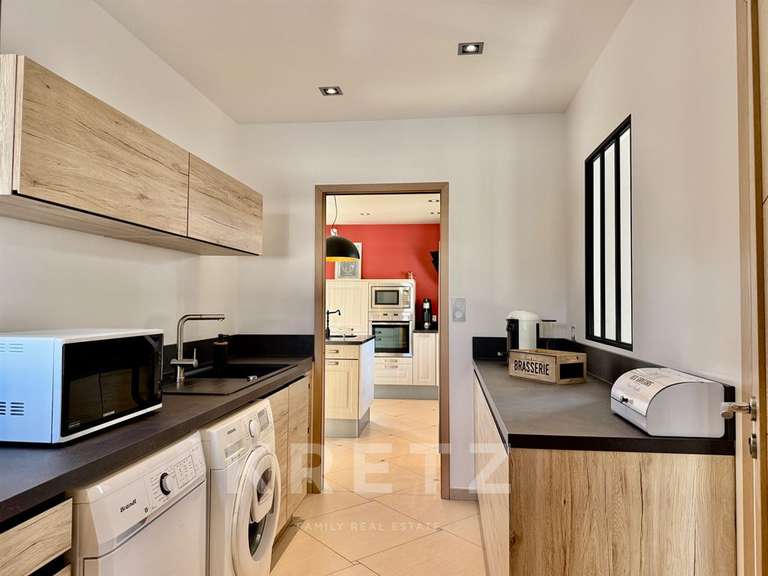 Maison Carolles - 4 chambres - 241m²