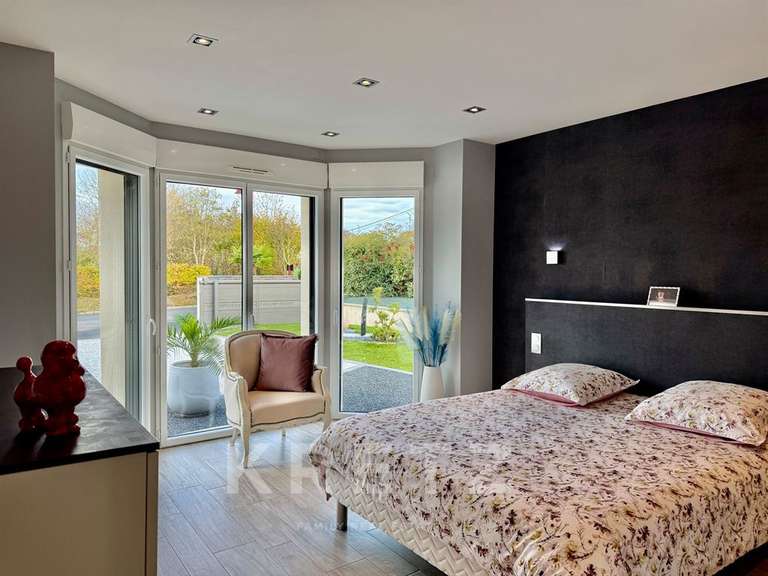 Maison Carolles - 4 chambres - 241m²