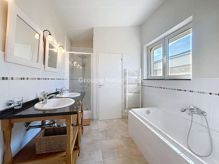 Maison Carpentras - 5 chambres - 240m²