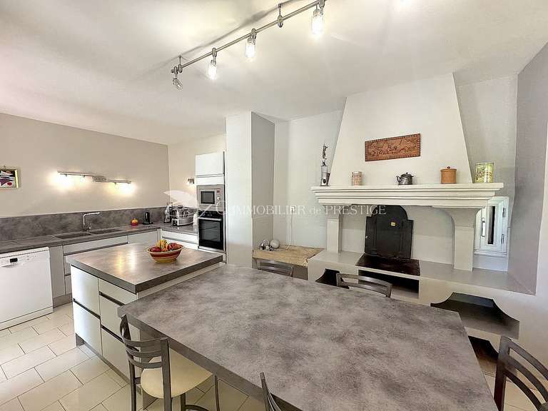 Maison Carpentras - 6 chambres - 257m²