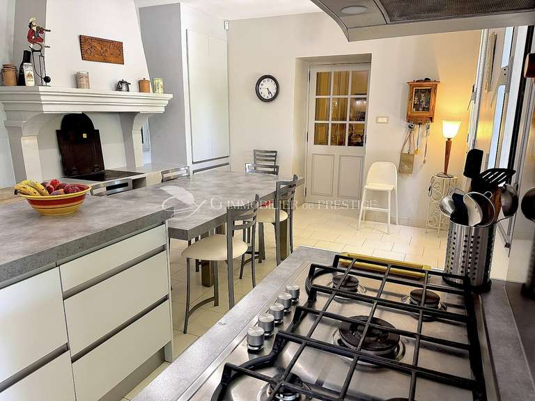 Maison Carpentras - 6 chambres - 257m²