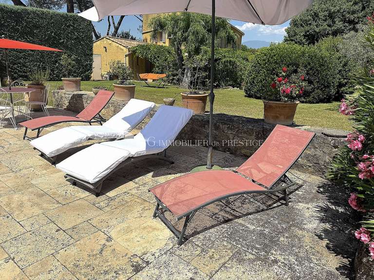 Maison Carpentras - 6 chambres - 257m²
