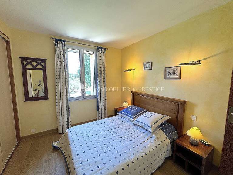 Maison Carpentras - 6 chambres - 257m²