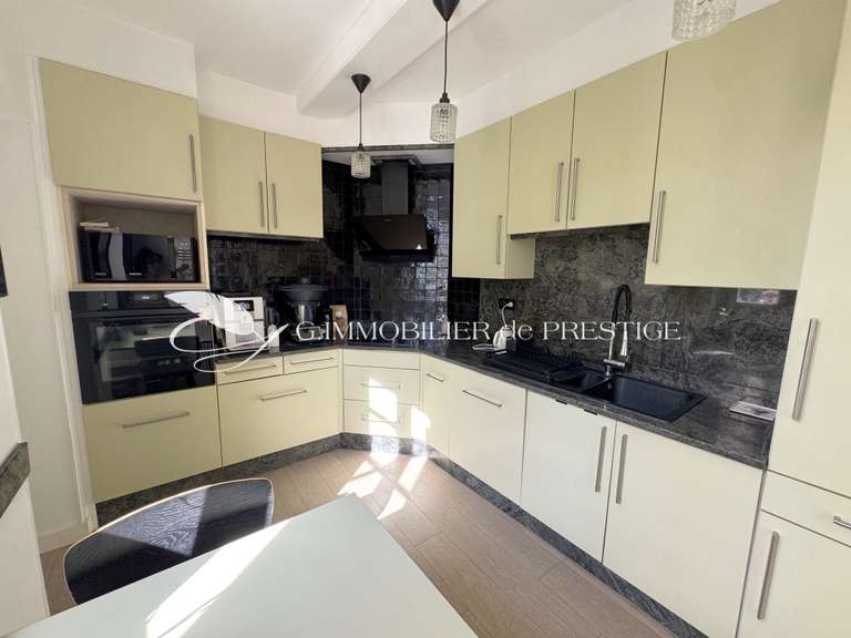 Maison Carpentras - 5 chambres - 285m²