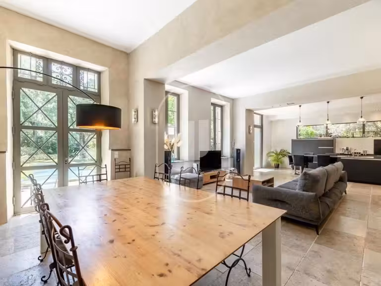 Maison Carpentras - 10 chambres - 506m²