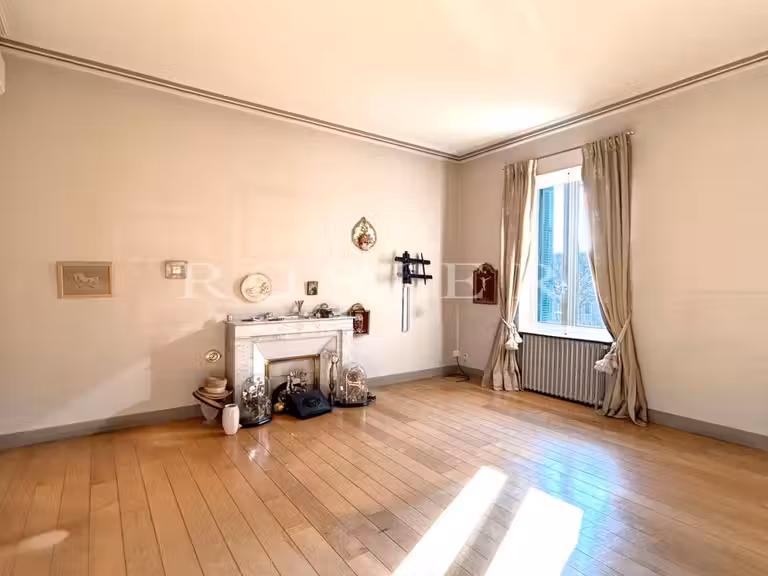 Villa Carpentras - 4 chambres - 209m²
