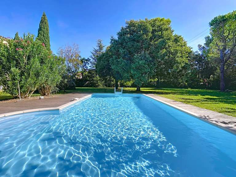 Villa Carpentras - 4 chambres - 204m²