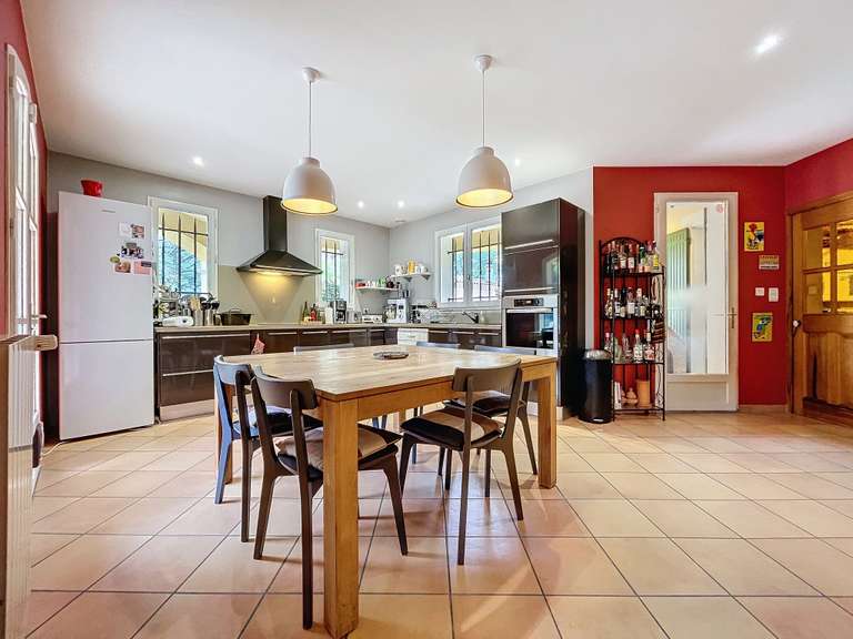 Villa Carpentras - 4 chambres - 204m²