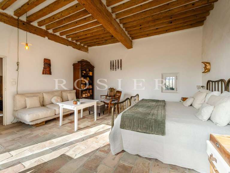 Villa Carpentras - 2 bedrooms - 202m²