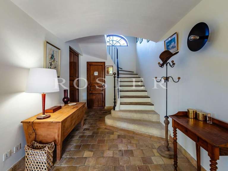 Villa Carpentras - 5 chambres - 272m²
