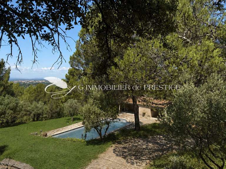Villa Carpentras - 4 chambres - 200m²