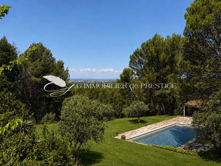Villa Carpentras - 4 chambres - 200m²