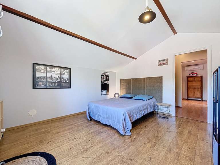 Villa Carpentras - 5 chambres - 162m²