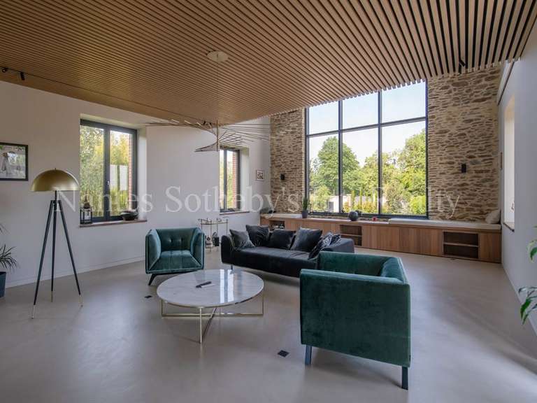 Maison Carquefou - 5 chambres - 447m²